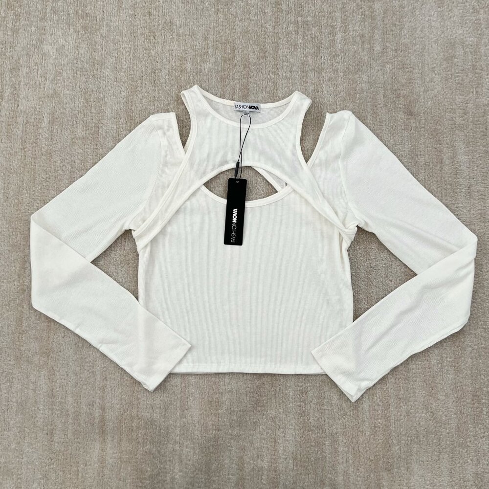 NWT Fashion Nova Chloe Cutout Ribbed Long Sleeve Crop Top L